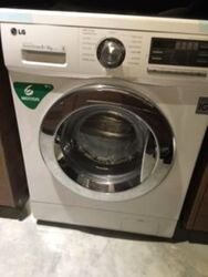 Yio Chu Kang Road (D19), Terrace #402703971